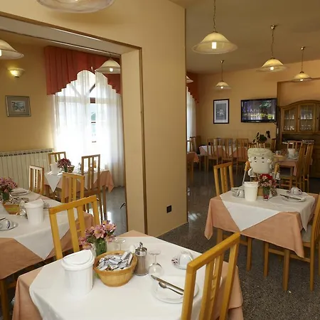 B@b Valbruna 3* Rovinj