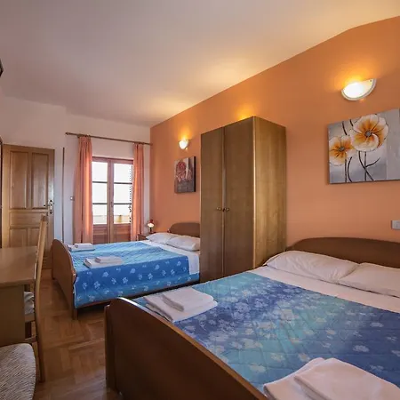 Bed & Breakfast B@b Valbruna Rovinj
